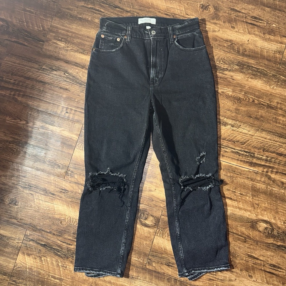 Abercrombie & Fitch Ankle Straight Ultra High Rise Distressed Black Jeans Size 4